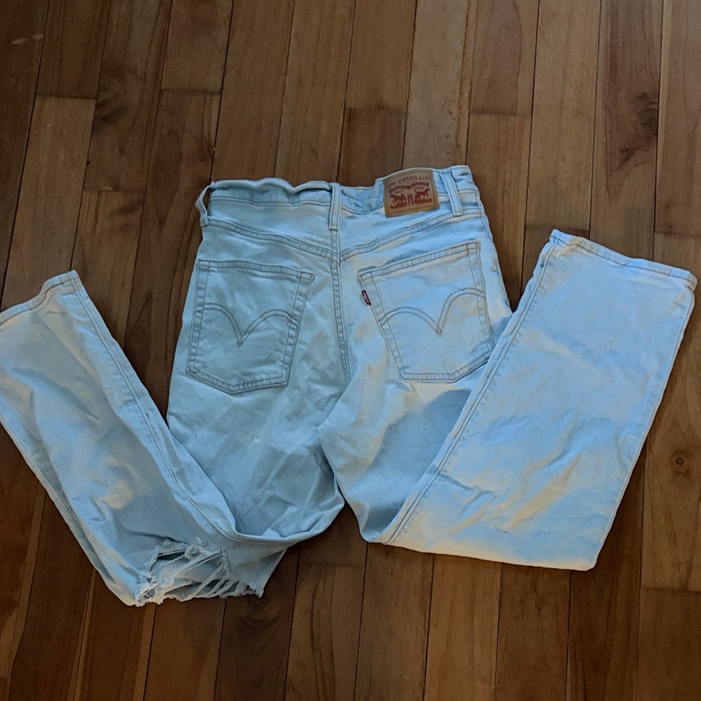 Levi's Women’s Pale Blue Relaxed Denim Jeans